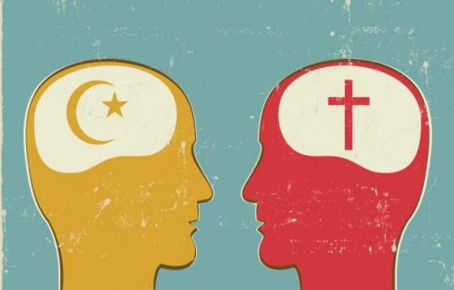 آیا خدائی که مسلمانان می پرستند همان خدائی است که مسیحیان می پرستند؟